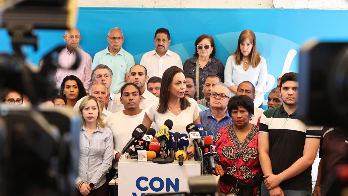 Elecciones en Venezuela: el antichavismo se declara en ‘reunión permanente’ para definir candidatura de la oposición