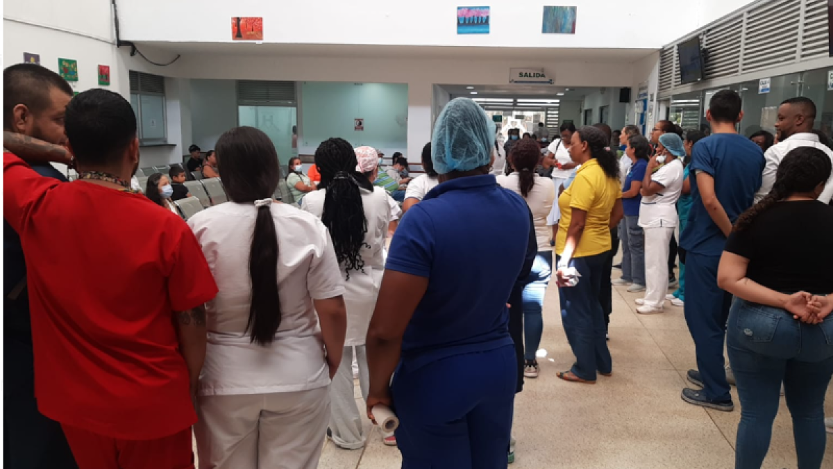 Crisis en el hospital Mario Correa: les deben varios meses de salario