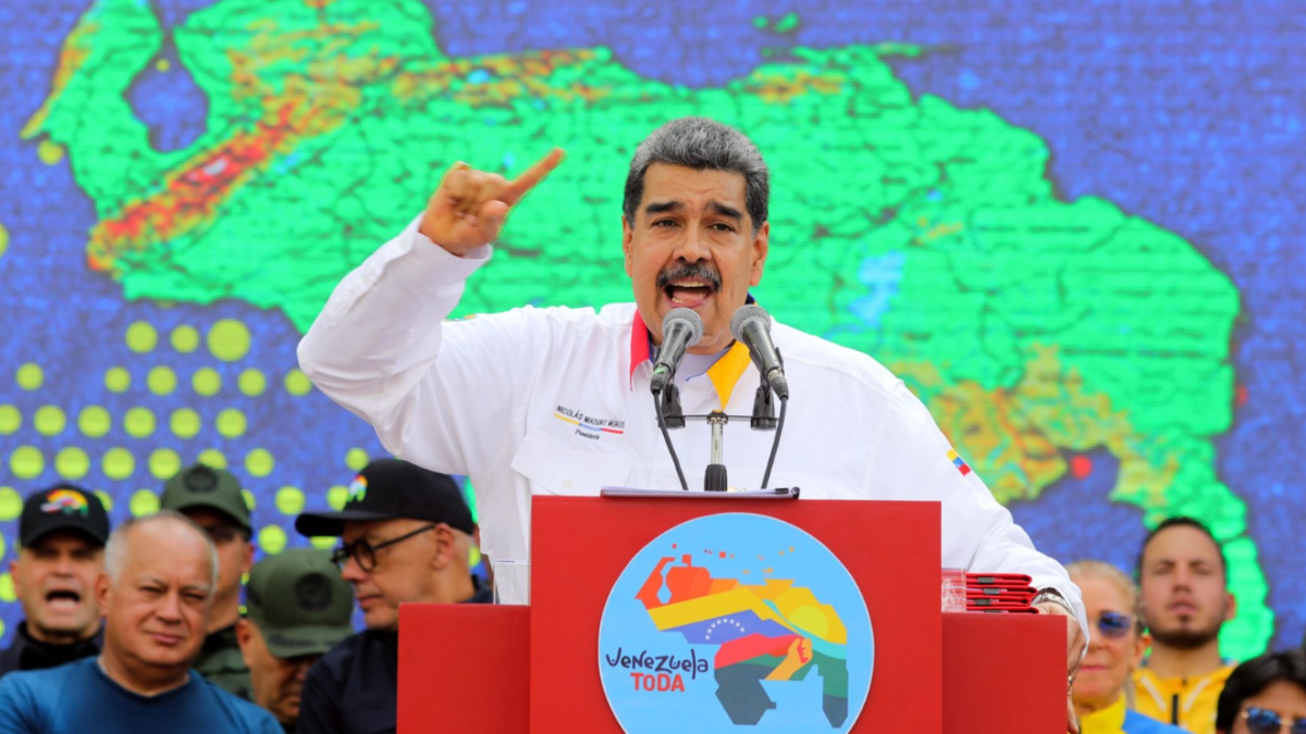 Nicolás Maduro anuncia el cierre de sedes diplomáticas de Venezuela en Ecuador