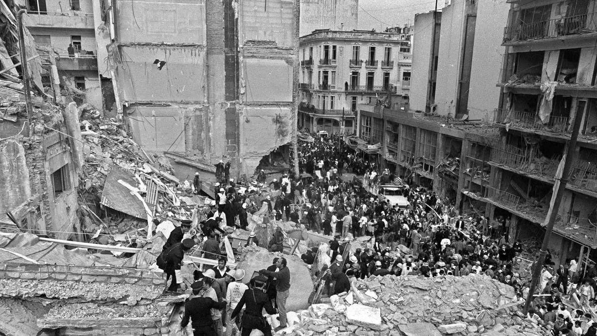 Justicia responsabiliza a Irán por atentados en los años 90 contra la comunidad judía en Argentina