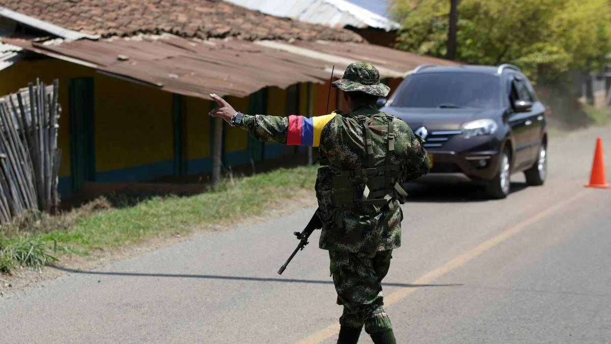 Cauca'nın Jambaló kentindeki silahlı saldırıda bir asker hayatını kaybetti