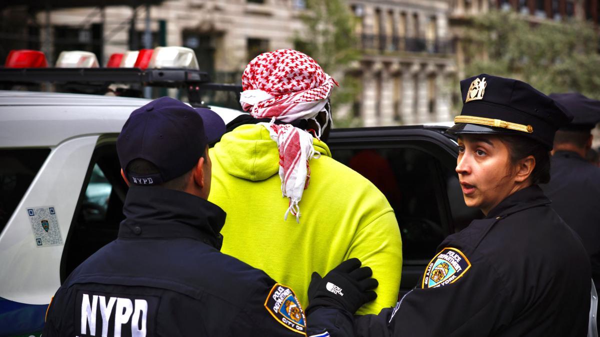 Nueva York: esposa de terrorista vista en Universidad de Columbia antes de la redada