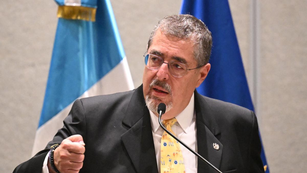 Presidente de Guatemala propone al Congreso una reforma para destituir a cuestionada fiscal general