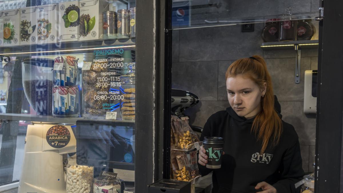 ¿Cómo el café sigue con fuerza entre los soldados en el conflicto entre Ucrani y Rusia?