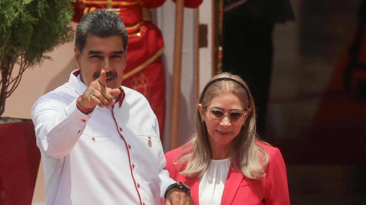 Esposa de Nicolás Maduro pasó un bochornoso momento durante discurso; video