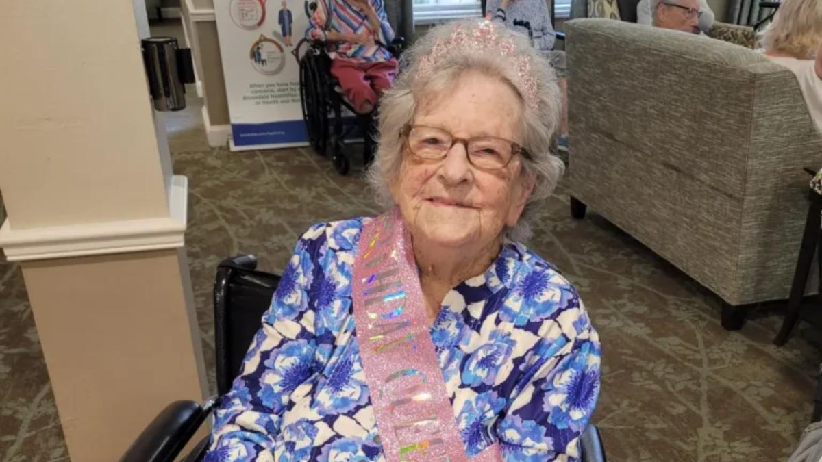 Es de EE. UU., tiene 107 años y dice cuál es el lema de vida con el que logró esa edad