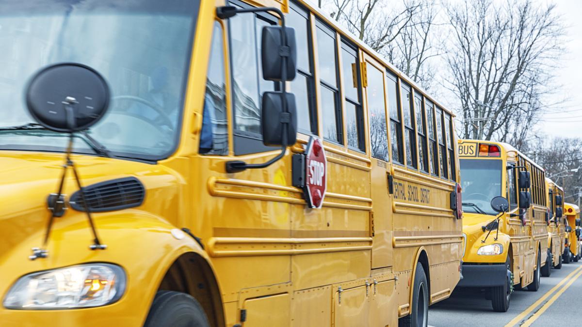 Florida: la nueva tecnología de los autobuses escolares que permitirá multas