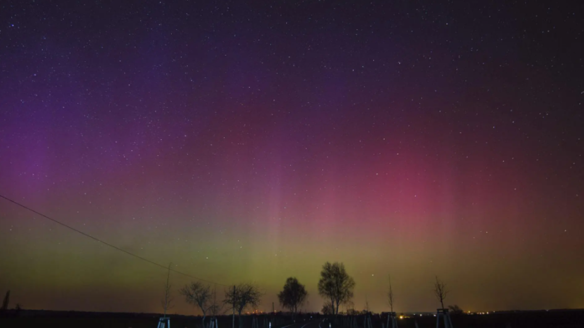 Videos| Increíble aurora boreal por tormenta solar: el evento astronómico en España y otros países de Europa