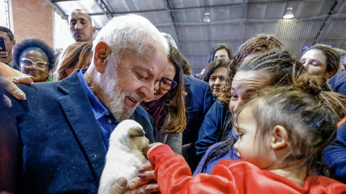 Brasil: presidente Lula anuncia nuevas ayudas para afectados por las inundaciones en el sur