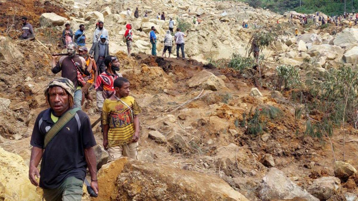 Imágenes del deslizamiento de tierra que deja más de 2.000 personas enterradas en Papúa Nueva Guinea