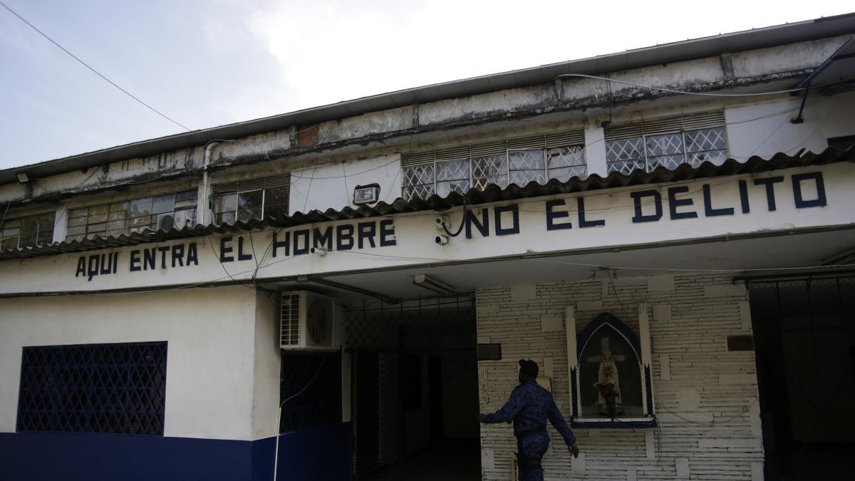 Emergencia por colapso de muro en cárcel de Cali; tarde de lluvias deja corto circuito en centro comercial y árboles caídos 