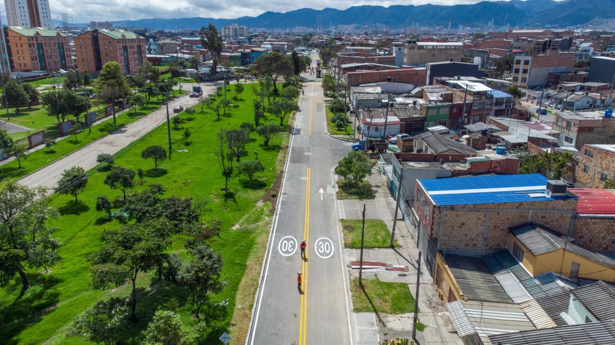 Tras 15 años de espera, Alcaldía de Bogotá entregó la rehabilitación de la avenida Ferrocarril del sur 