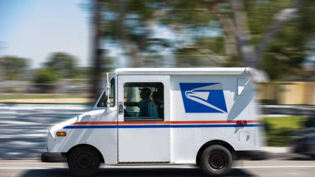 Escándalo en USPS: trabajador realizó estafa millonaria para disfrutar de un nuevo 'estilo de vida'