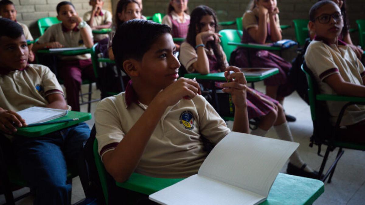 Más de 200.000 estudiantes de colegios oficiales regresarán a clases este martes en Barranquilla