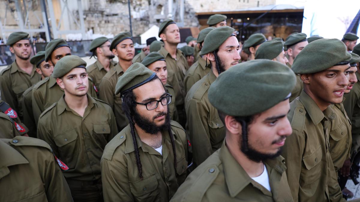 El ejército de Israel llamará a judíos ultraortodoxos a partir del próximo domingo para su reclutamiento