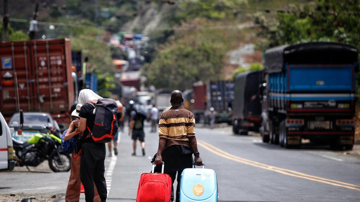 Tras negociación, levantaron bloqueo en la vía a Buenaventura, en el Valle del Cauca 