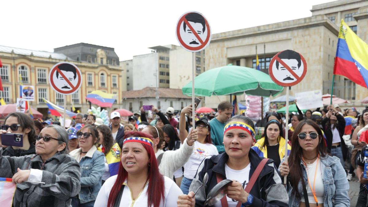 Bogotá: venezolanos convocaron marchas en la Plaza de Bolívar tras ocho días de las polémicas elecciones en su país 