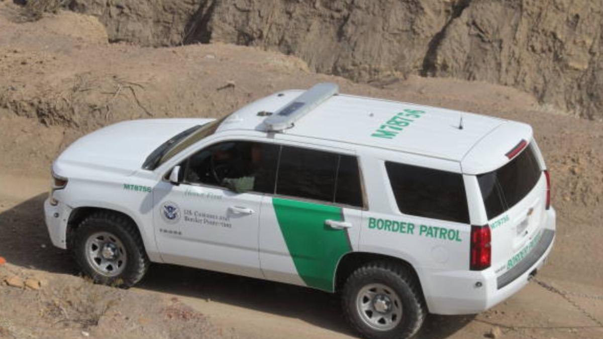 Es migrante, intentó cruzar la frontera y CBP lo encontró en una situación inesperada