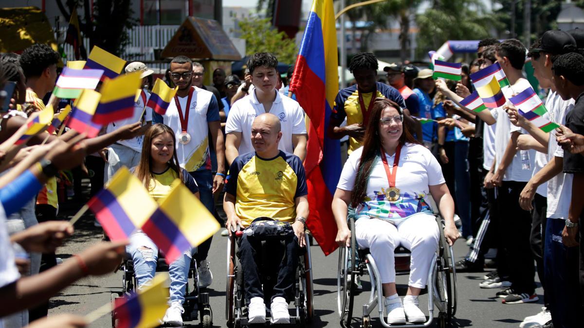 Fiesta para los héroes y las heroínas que brillaron en los Juegos Paralímpicos de París