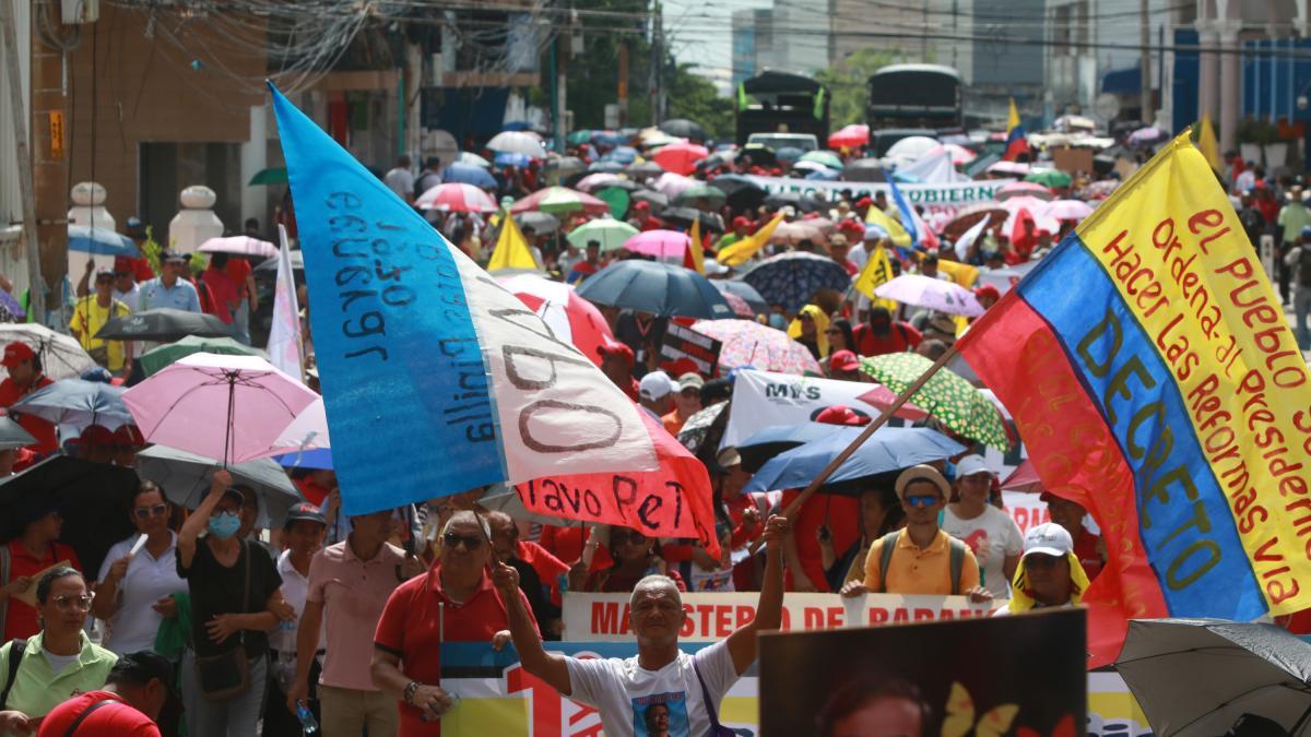 Marcha en Barranquilla salió y culminó temprano este jueves 19 de septiembre por altas temperaturas