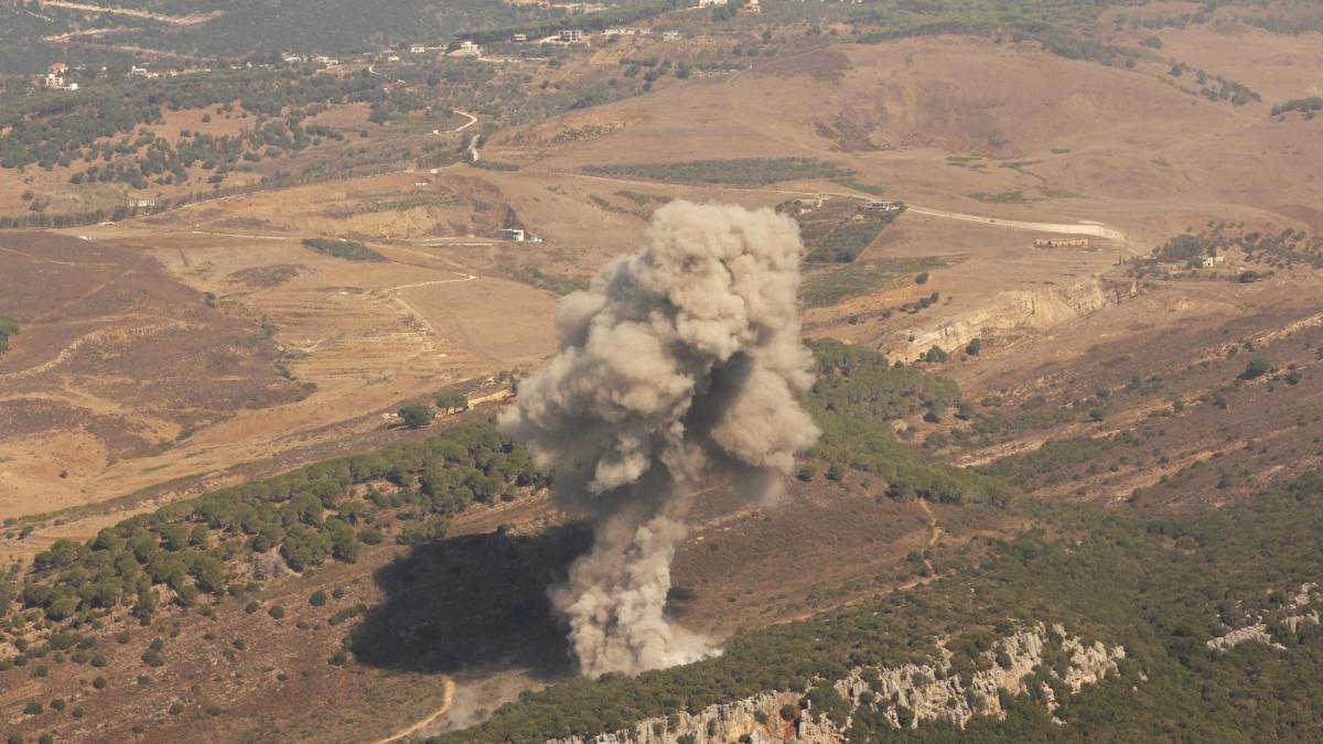 Israel vuelve a bombardear el sur del Líbano tras oleada de ataques del lunes que causaron más de 500 muertos: ¿cuál es la situación?