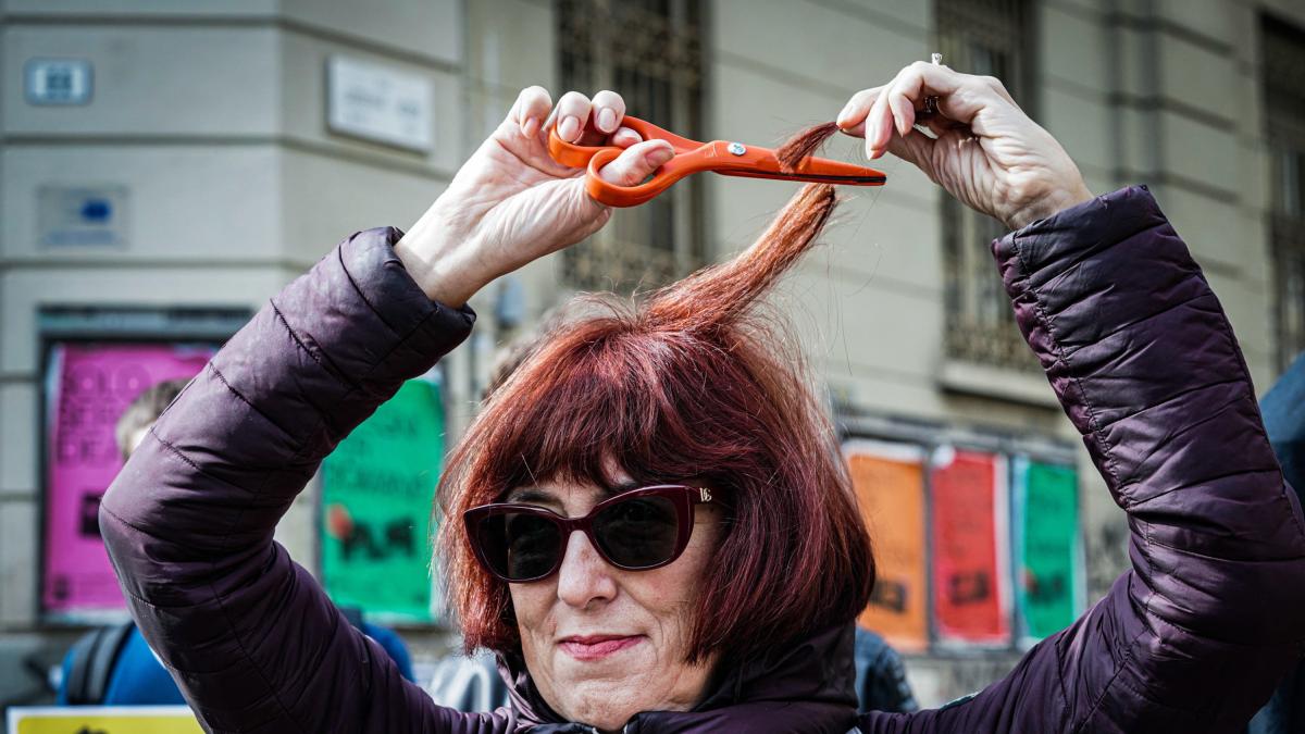 Consejo de los Guardianes de Irán ratifica nuevos castigos a mujeres que no usen el velo: condenas de cárcel y hasta deducciones del salario