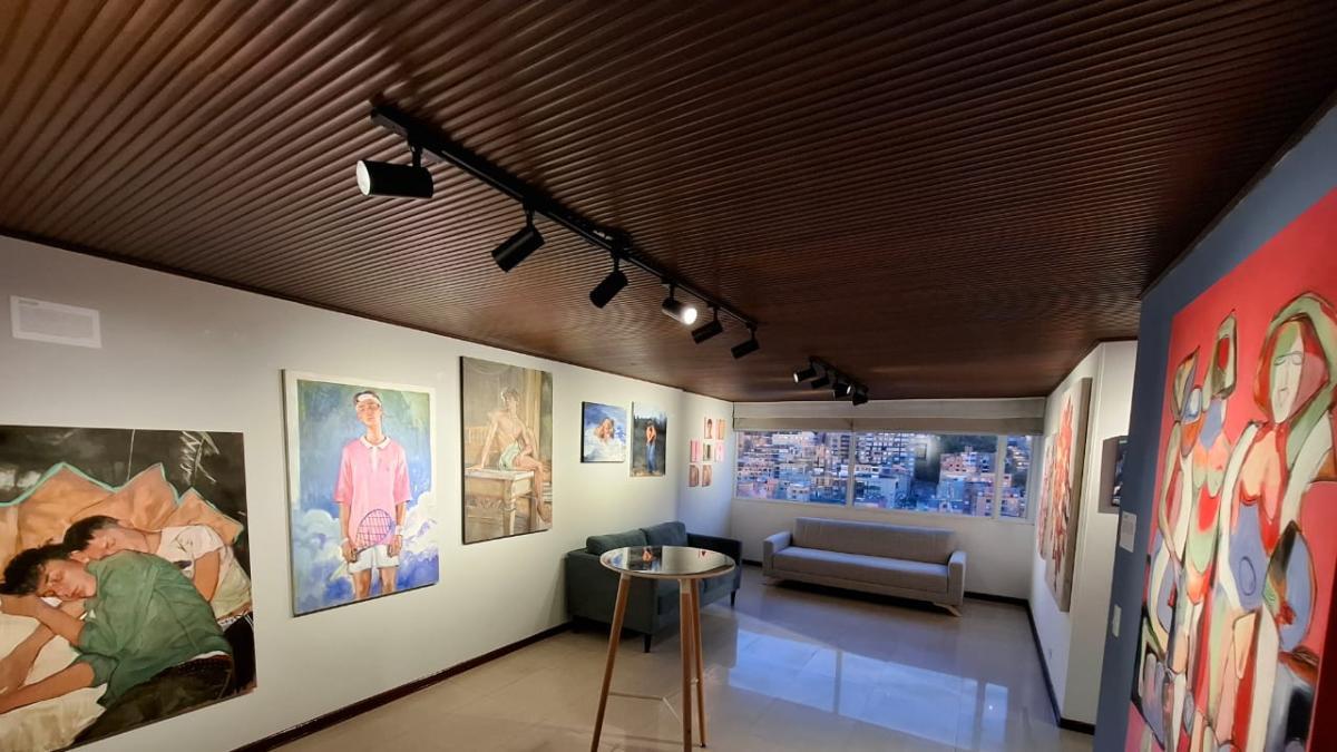 Zona Franca: el apartamento en Bogotá que cada tres meses se transforma en una galería de arte