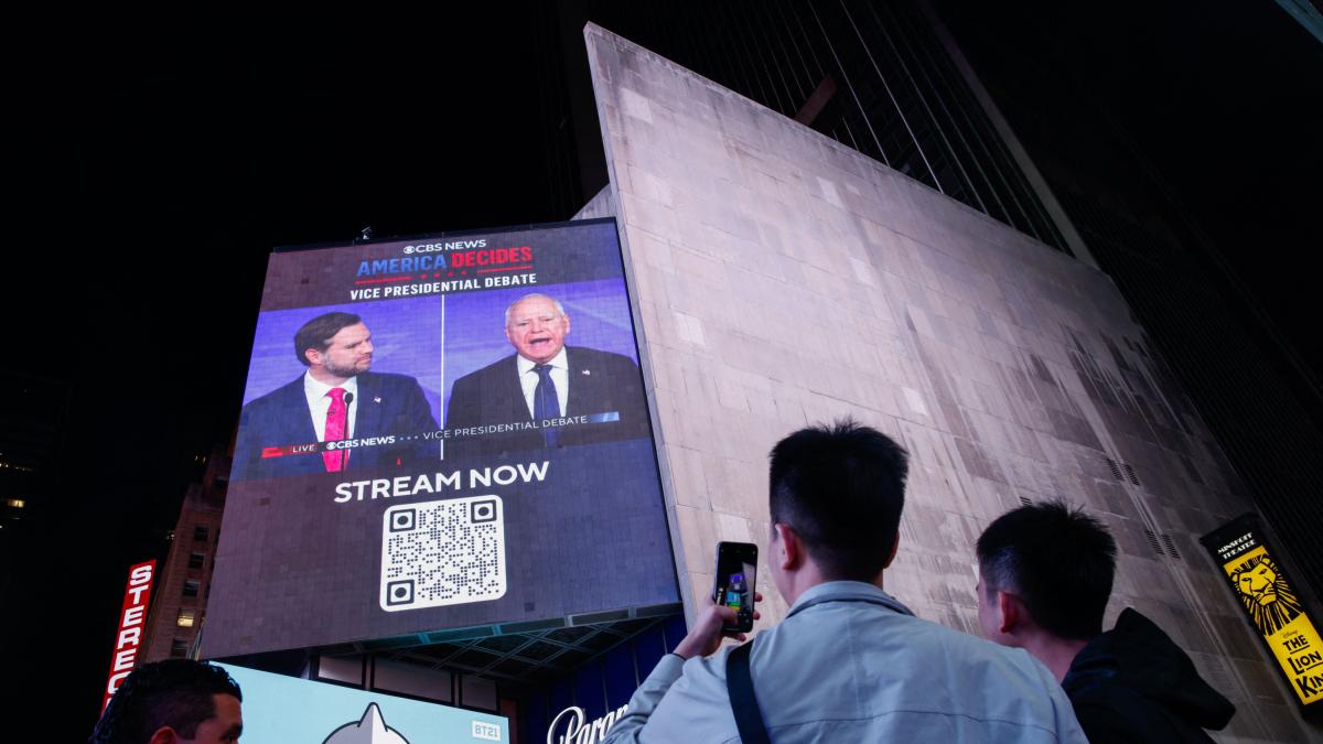 Elecciones Estados Unidos: JD Vance, fórmula de Donald Trump, dominó por poco el debate, pero Tim Walz, vice de Kamala Harris, es mejor valorado, según sondeo