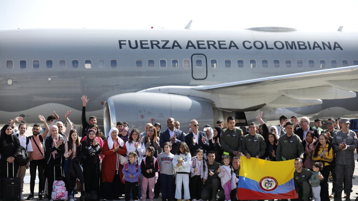 En imágenes: así fue la llegada de los colombianos evacuados de Líbano