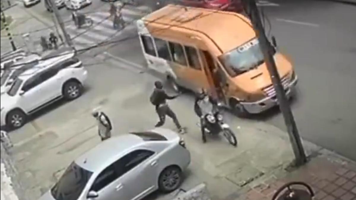 Falleció conductor de bus que habría intentado detener a presuntos atracadores en el sur de Cali 