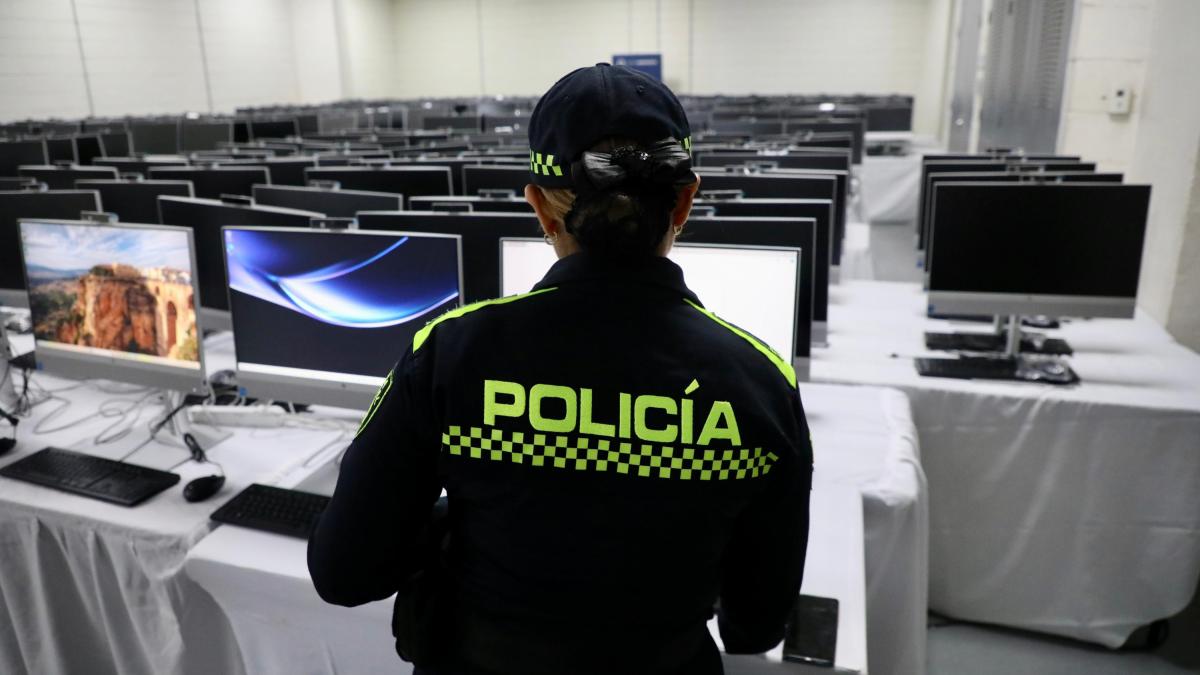 Más de $2 mil millones invirtió la Alcaldía de Barranquilla en la compra de 500 computadores que entregó a la Policía Metropolitana