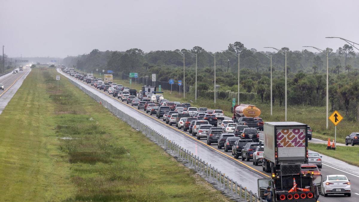 Centro Nacional de Huracanes emitió alerta de tornados para partes del sur de Florida en medio de emergencia por huracán Milton