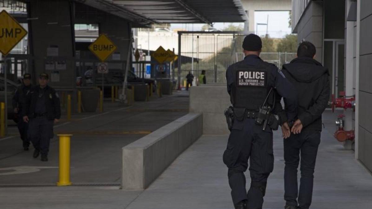 CBP nunca esperó encontrar este paquete de US$18 millones en un puerto de California