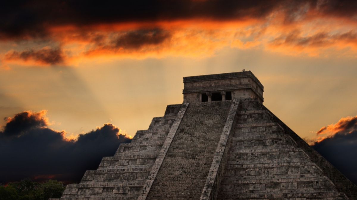 ‘No había todavía un hombre, ni un animal, solo el cielo existía’: ¿qué contiene el Popol Vuh, el famoso libro sagrado de los mayas?