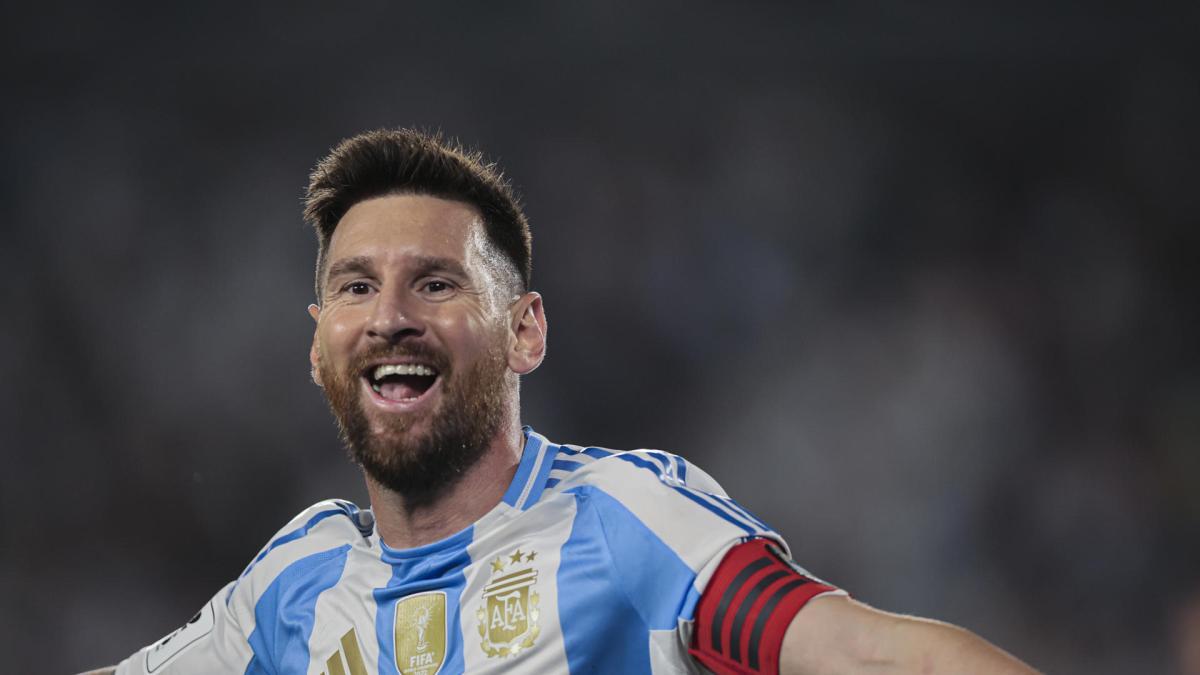 Lionel Messi frotó la lámpara para sacar la magia y anotar un triplete: Argentina aplastó a Bolivia en la eliminatoria