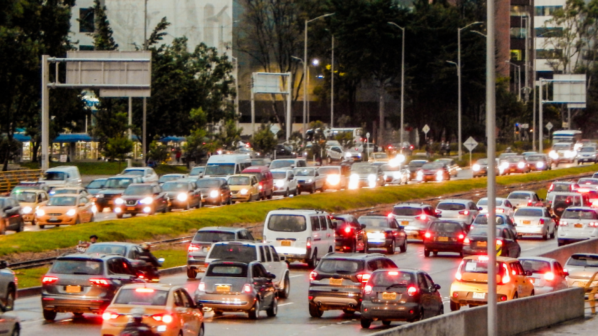 ¡Pilas, conductores! Así es la medida de pico y placa en Bogotá para el jueves 17 de octubre de 2024 