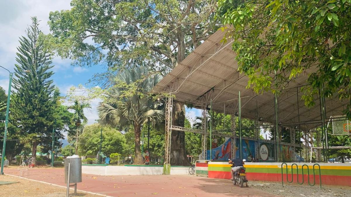 Les devuelven 'La Esperanza' a los hermanos González desplazados por las Farc en el Meta
