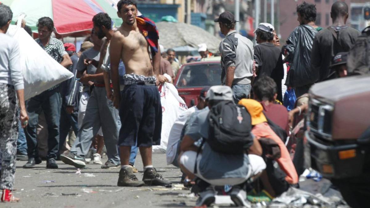 Alerta en Medellín por incremento de ataques con rocas a conductores por parte de habitantes de calle 