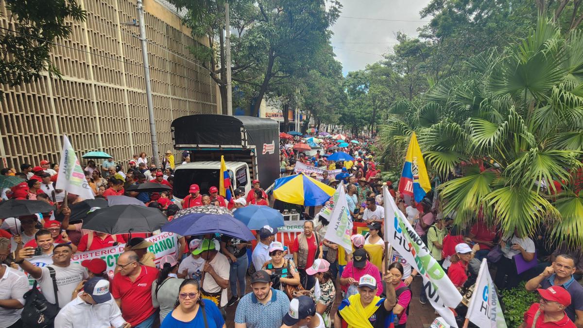 Con plantón en Barranquilla, sindicatos declararon su apoyo a reformas del presidente Gustavo Petro