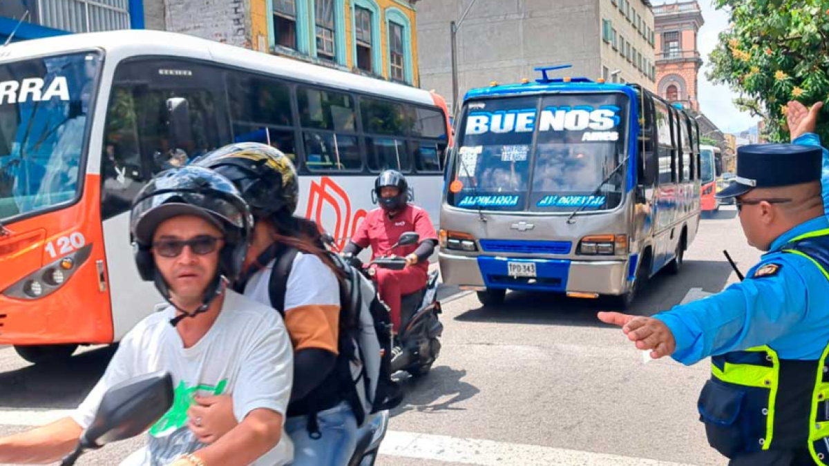 ¡Pilas, conductores! Pico y placa en Medellín para el viernes 25 de octubre de 2024 