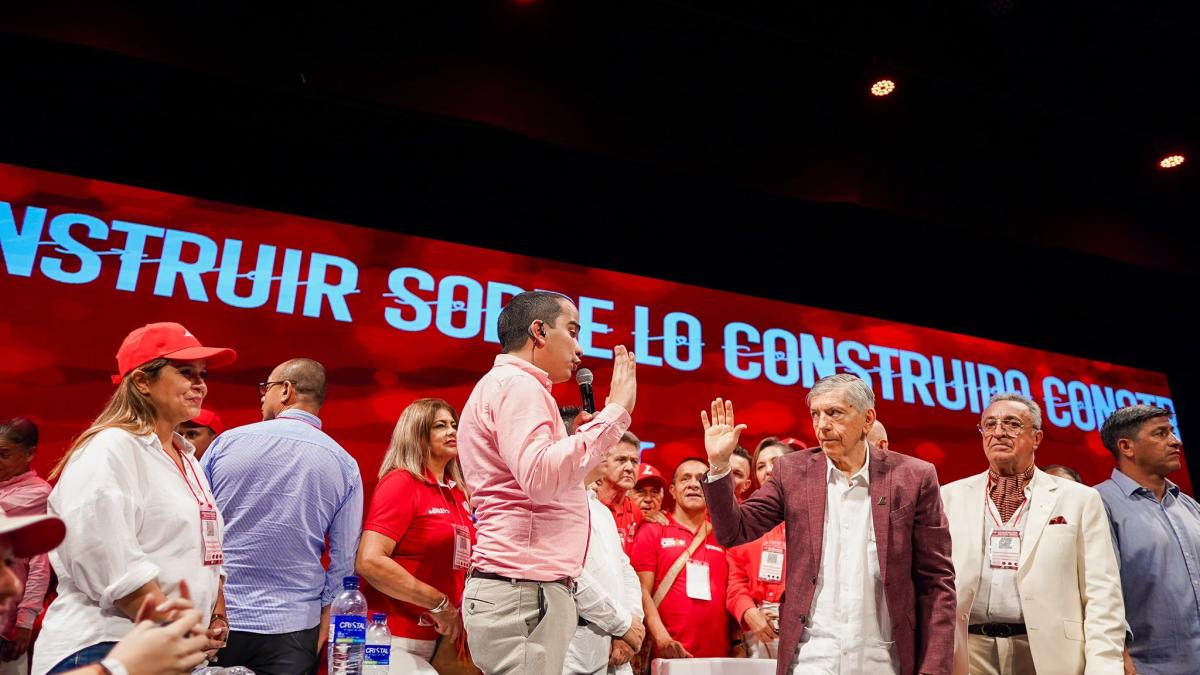 Las claves de la victoria de César Gaviria en la puja por la jefatura del Partido Liberal: ¿quién fue el gran derrotado de la cumbre del liberalismo?