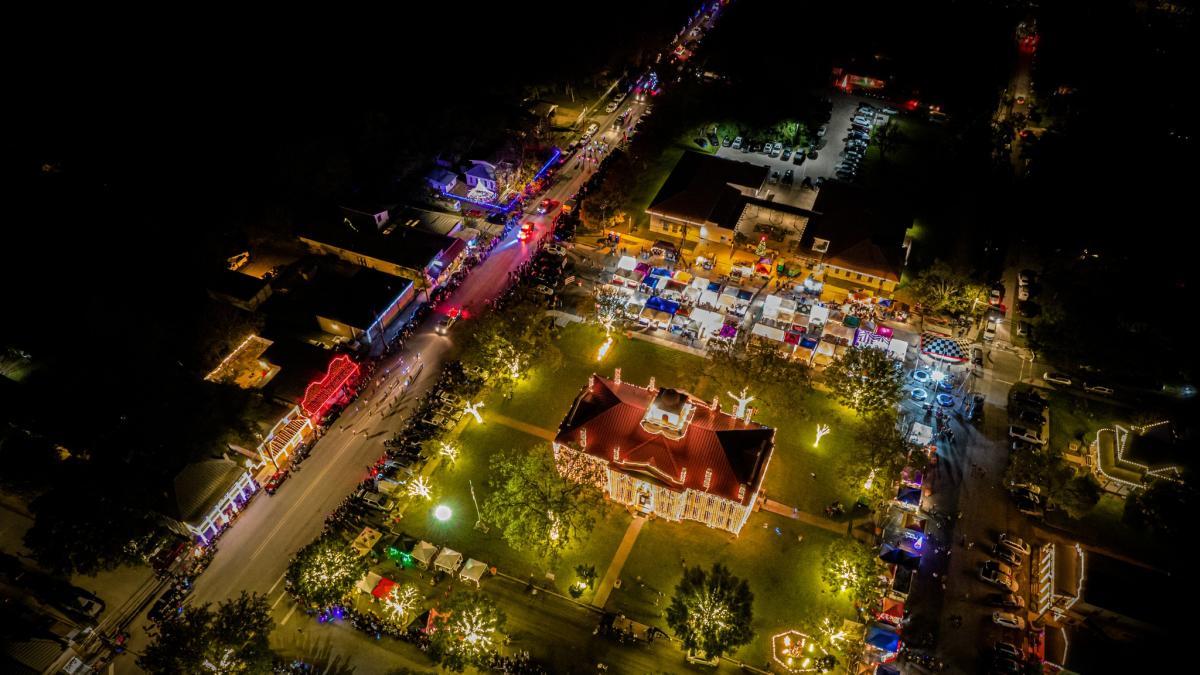 Los 4 pueblos de Texas donde debería pasar Navidad al menos una vez en su vida