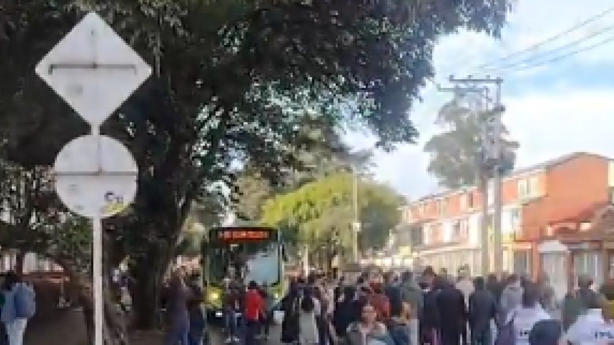 En vivo Movilidad Bogotá, 5 de noviembre: Manifestación en calle 83 causa bloqueos y trancón en la zona 