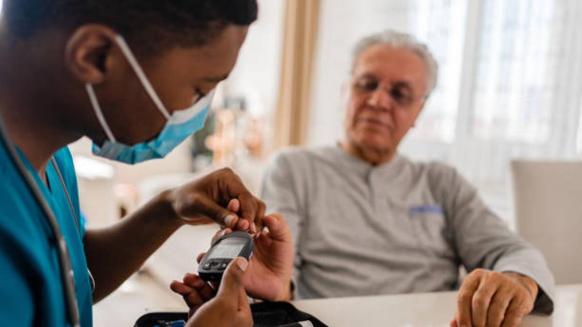 Estos son los cuatro síntomas poco conocidos que podrían indicar que tiene diabetes