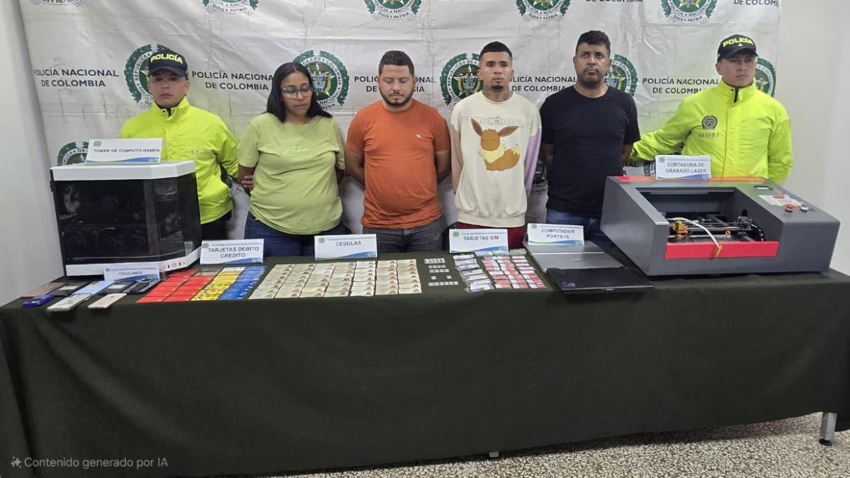 Así fue desmantelada red de fraude financiero en Barranquilla : utilizaban huellas digitales impresas para suplantar identidades de las víctimas