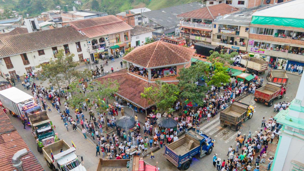 Combates en Anorí (Antioquia) deja 20 personas confinadas y 29 familias desplazadas