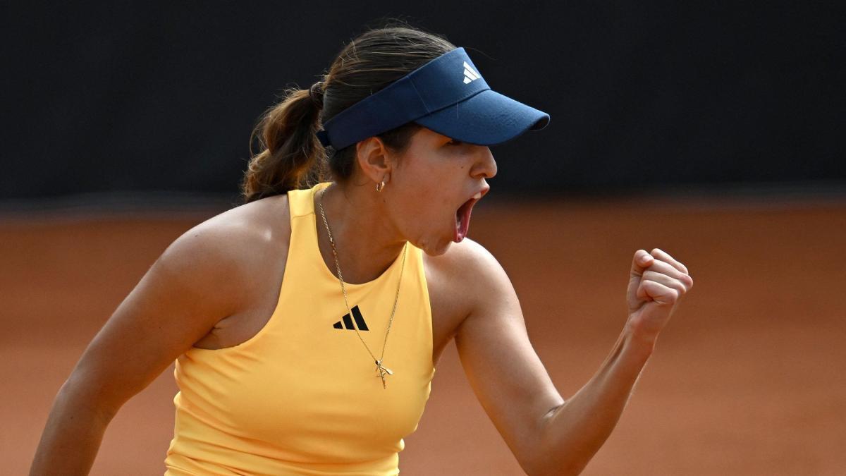 Video | Camila Osorio hace la tarea y pone a ganar a Colombia sobre Francia en la Billie Jean King