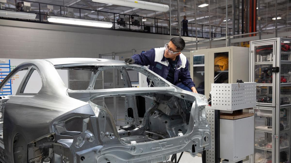 La importante industria automotriz en México, en riesgo por la amenaza de Trump de imponer aranceles