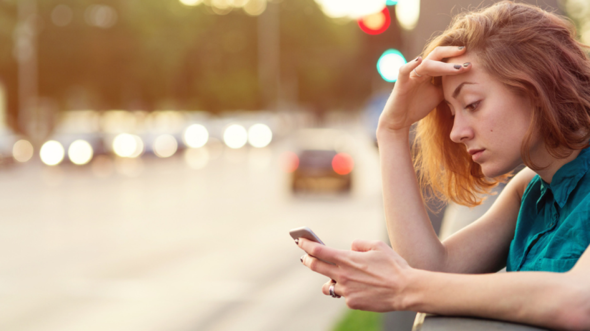 Qué significa quitar la foto de perfil en WhatsApp, según psicólogo