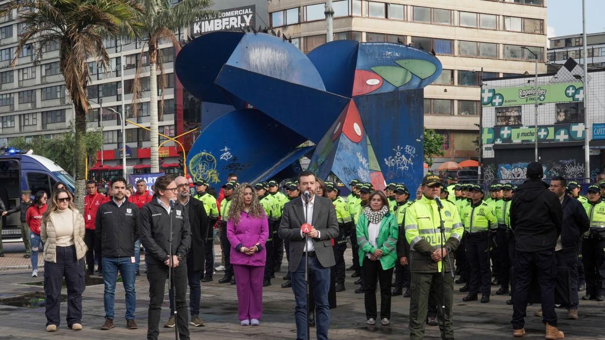 Ante la ola de ataques con armas de fuego, 310 uniformados reforzarán la seguridad en zonas comerciales del centro de Bogotá 